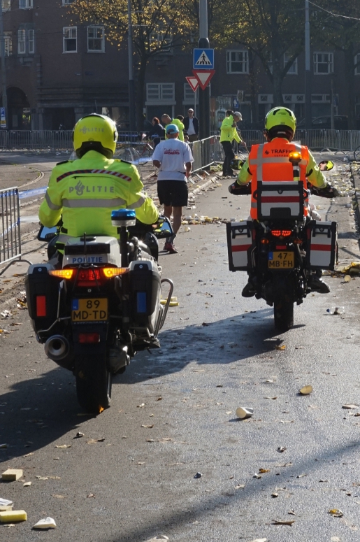 Chapeau voor laatste loper marathon Amsterdam