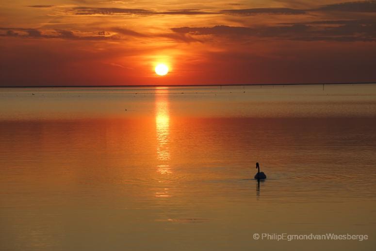 Makummerwaard zonsondergang